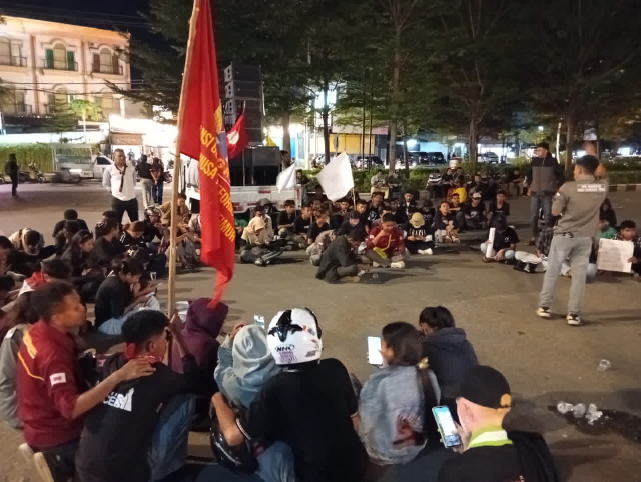 Aksi Tolak Kenaikan BBM dan Melemahnya Rupiah
