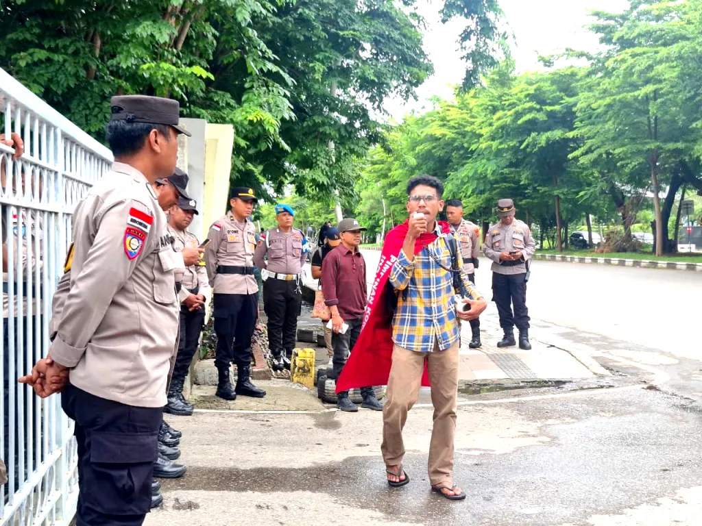 Aksi Unjuk Rasa Terkait Pendidikan di NTT